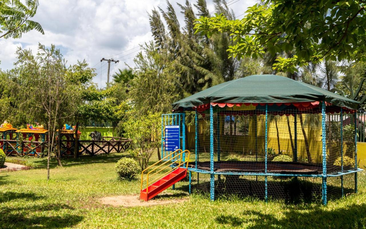 Fun Retreat Resort, Hotel And Ayurveda Spa Arusha Exterior foto